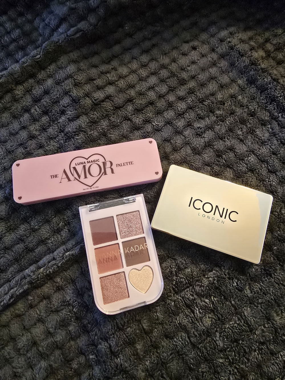 Luna Magic AMOR Palette & ICONIC London Eyeshadow Duo - Pink & Gold